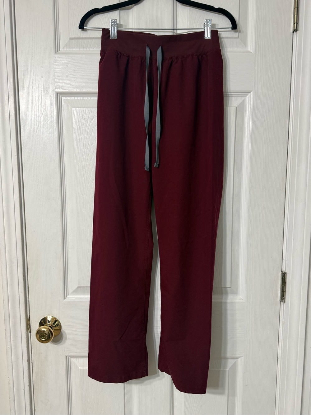 FIGS High Waisted Livingston Scrub Pants XS Petite Burgundy - Picture 2 of 6